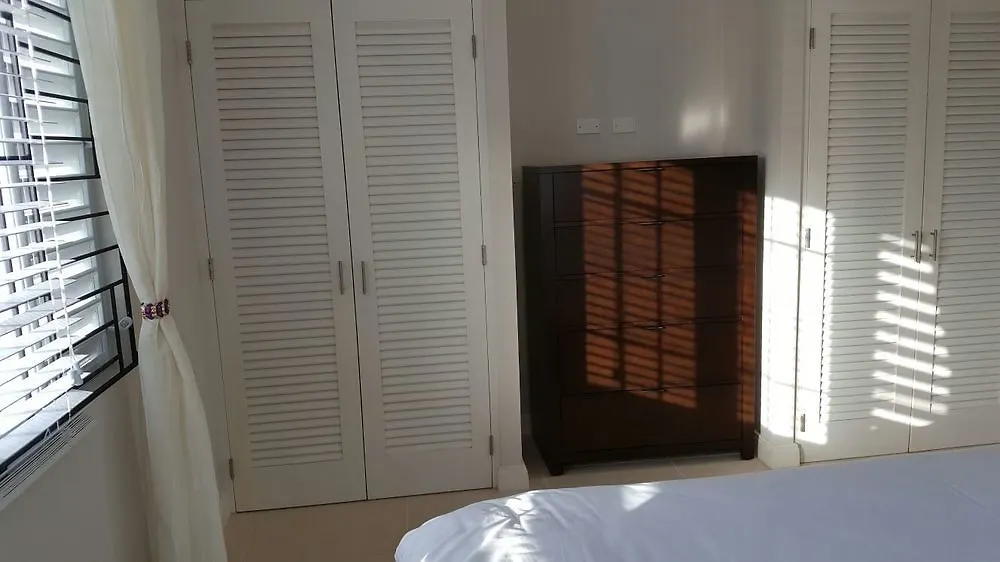 Fern Court Apartment With Oceanic View III Saint Annʼs Bay