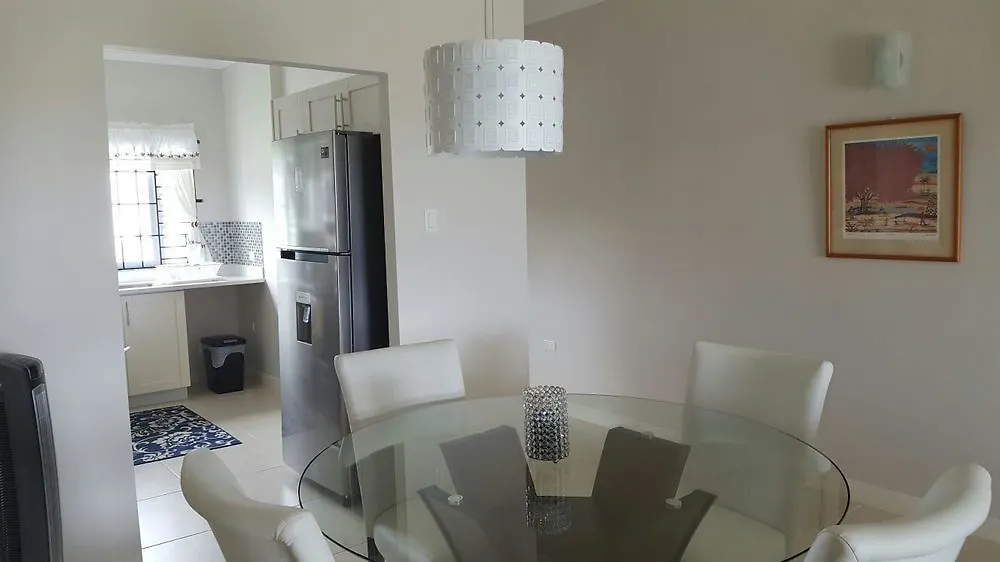 Fern Court Apartment With Oceanic View III Saint Annʼs Bay